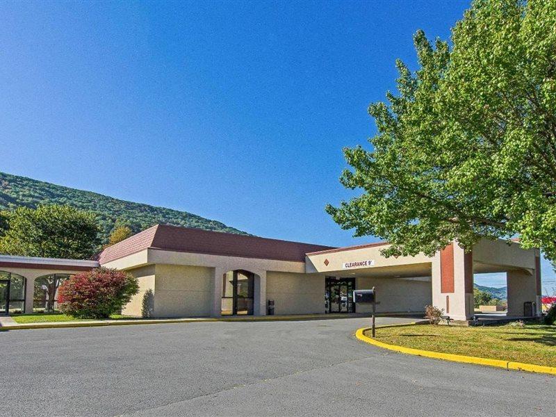 Econo Lodge Inn & Suites Norton Kültér fotó