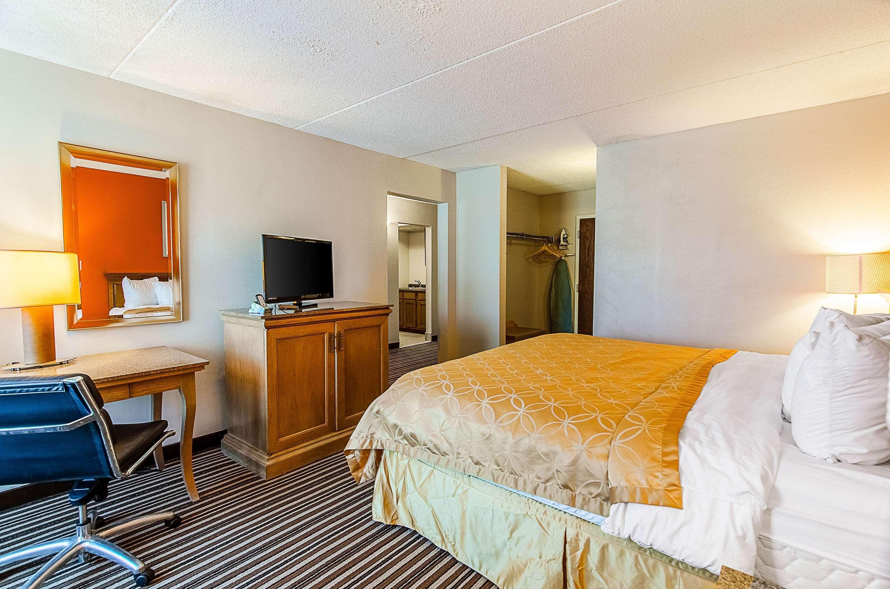 Econo Lodge Inn & Suites Norton Kültér fotó