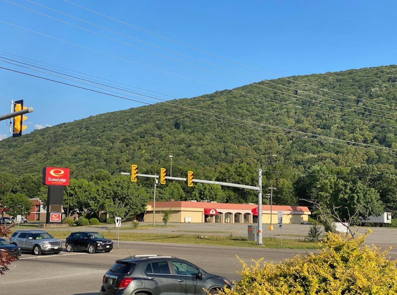 Econo Lodge Inn & Suites Norton Kültér fotó