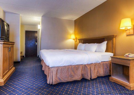 Econo Lodge Inn & Suites Norton Kültér fotó