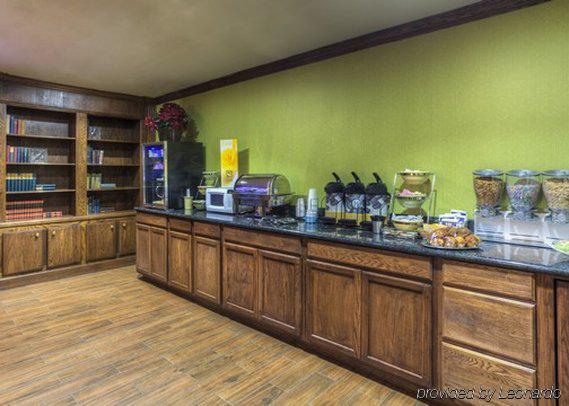 Econo Lodge Inn & Suites Norton Kültér fotó