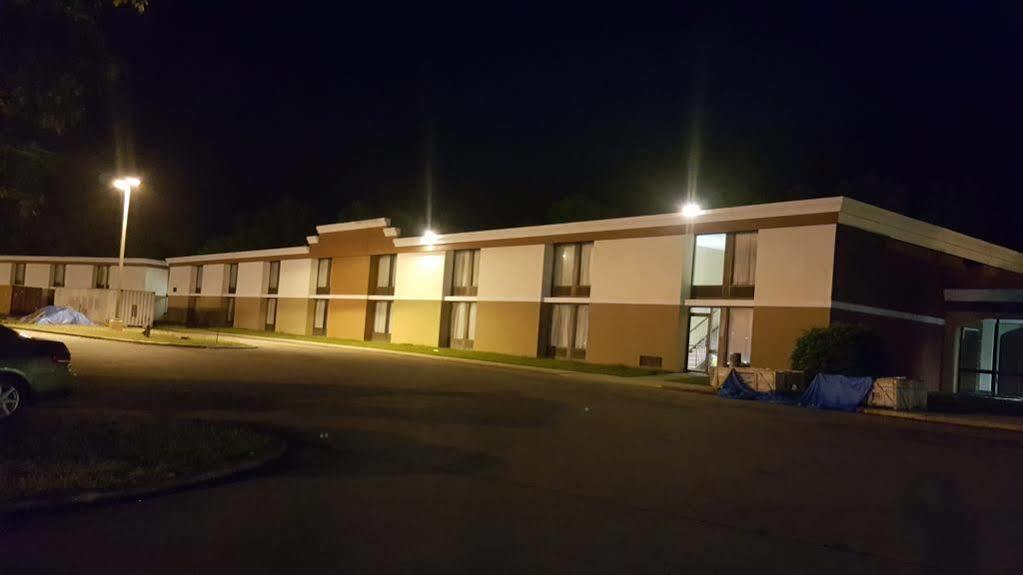Econo Lodge Inn & Suites Norton Kültér fotó